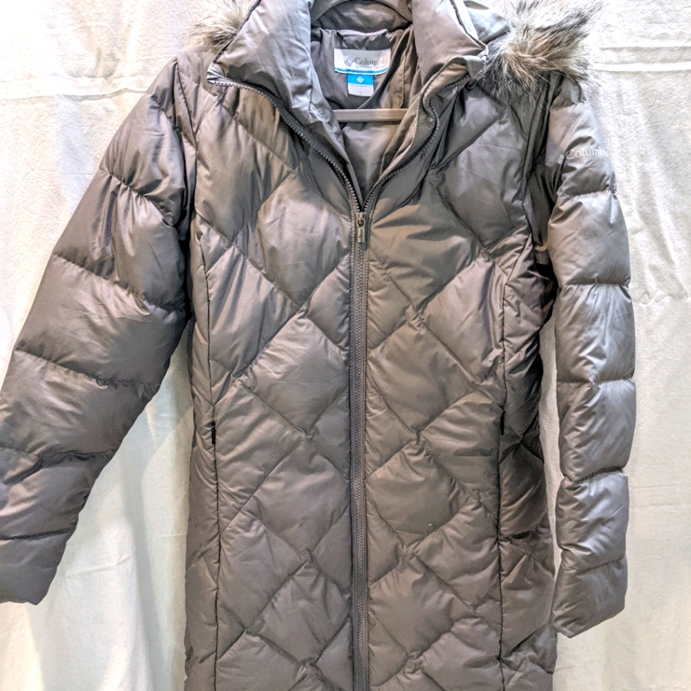 Columbia thigh length puffer jacket